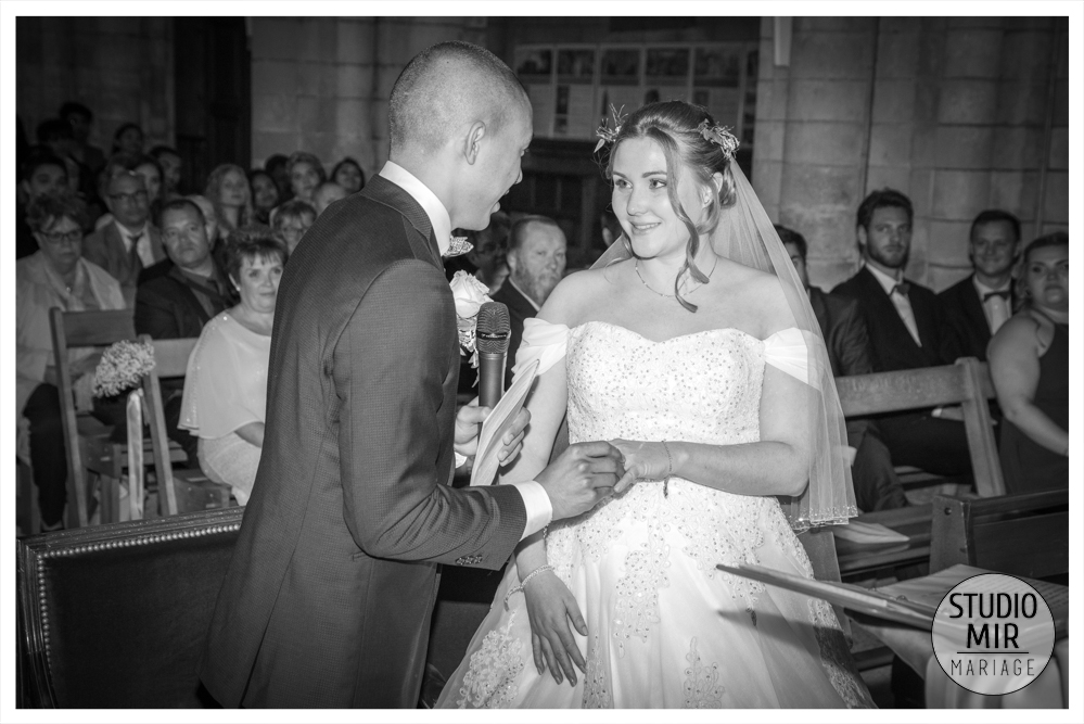 Photographe de mariage à la basilique Longpont-sur-orge